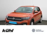 Gebraucht VW T-Cross Basis 95 PS (69 kW) 2023 Energetic orange metallic SUV