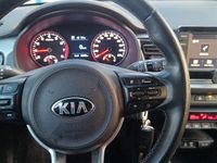 Gebraucht Kia Rio Spirit 120 PS (88 kW) 2020 Rot Limousine
