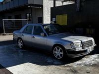 Gebraucht Mercedes E260 160 PS (117 kW) 1991 Limousine