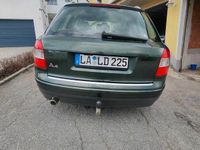 Gebraucht Audi A4 130 PS (95 kW) 2002 Grün Kombi