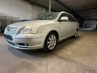 Gebraucht Toyota Avensis 177 PS (130 kW) 2006 Gold Kombi