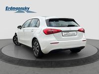 Gebraucht Mercedes A200 150 PS (110 kW) 2022 Digitalweiss (weiß) Limousine