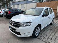 Gebraucht Dacia Sandero 73 PS (53 kW) 2015 Weiß Limousine