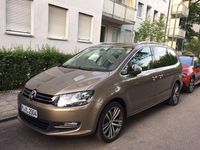 Gebraucht VW Sharan Highline 177 PS (130 kW) 2015 Gold Van / Kleinbus