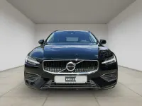 Gebraucht Volvo V60 Core 197 PS (144 kW) 2023 Schwarz Kombi