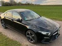 Gebraucht Mercedes A200 163 PS (119 kW) 2020 Schwarz Limousine