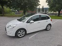 Gebraucht Citroën C3 Attraction 60 PS (44 kW) 2011 Weiß Limousine
