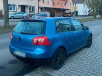 Gebraucht VW Golf V 140 PS (102 kW) 2004 Blau Kleinwagen