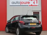 Gebraucht Peugeot 208 Allure 102 PS (75 kW) 2018 Schwarz Kleinwagen