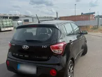 Gebraucht Hyundai i10 79 PS (58 kW) 2018 Schwarz Kleinwagen
