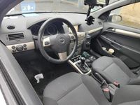 Gebraucht Opel Astra 125 PS (91 kW) 2007 Silber Kombi