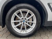 Gebraucht BMW X3 Advantage 231 PS (169 kW) 2018 Glaciersilber metallic SUV