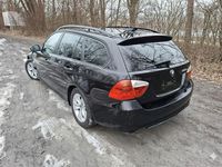 Gebraucht BMW 320 150 PS (110 kW) 2006 Schwarz Kombi