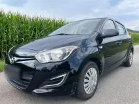 Gebraucht Hyundai i20 Edition 86 PS (63 kW) 2014 Schwarz Kleinwagen