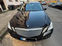 Gebraucht Mercedes E200 184 PS (135 kW) 2010 Schwarz Limousine