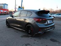 Gebraucht Ford Focus ST 280 PS (205 kW) 2022 Magneticgrau metallic Limousine