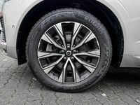 Gebraucht Volvo XC60 Plus 197 PS (144 kW) 2023 Grau SUV