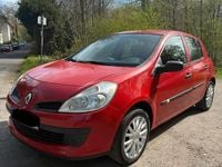 Gebraucht Renault Clio III 75 PS (55 kW) 2007 Rot Kleinwagen