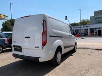 Usata Ford Transit Custom 105 CV (77 kW) 2020 Bianco Station wagon