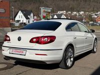 Gebraucht VW Passat 200 PS (147 kW) 2010 Weiß Limousine