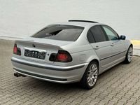 gebraucht BMW 325 325 i Automatik LEDER XENON SD