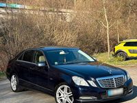 Gebraucht Mercedes E350 Elegance 231 PS (169 kW) 2010 Blau Limousine