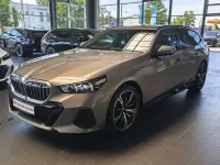 Gebraucht BMW 520 M Sport 208 PS (152 kW) 2026 Oxidgrau ii Kombi