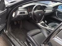 Gebraucht BMW 318 Sport Line 129 PS (94 kW) 2008 Schwarz Kombi