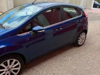 Gebraucht Ford Fiesta Titanium 80 PS (58 kW) 2016 Blau Kleinwagen