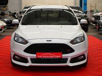 Gebraucht Ford Focus ST 250 PS (183 kW) 2016 Weiß Kombi