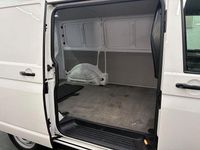 Gebraucht VW T6.1 102 PS (75 kW) 2020 Weiß Van