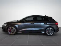 Gebraucht Audi RS3 Ambiente 400 PS (294 kW) 2023 Daytona grau perleffekt (metallic) Limousine