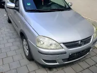 Gebraucht Opel Corsa 75 PS (55 kW) 2004 Silber Kleinwagen