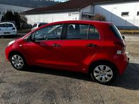 Gebraucht Toyota Yaris 69 PS (50 kW) 2010 Rot Kleinwagen