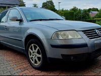 Gebraucht VW Passat Highline 131 PS (96 kW) 2004 Grau Kombi