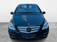 Używany Mercedes B200 140 KM (102 kW) 2010 Czarny Minivan