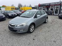 Gebraucht Opel Astra Design Edition 87 PS (63 kW) 2012 Silbersee/perl silber (m2) Kleinwagen