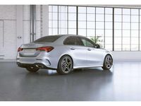 Gebraucht Mercedes A200 AMG 163 PS (119 kW) 2020 Weiß Limousine