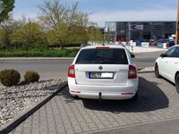 gebraucht Skoda Octavia Combi 2.0 TDI DPF Elegance