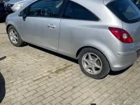 Gebraucht Opel Corsa 90 PS (66 kW) 2010 Silber Kleinwagen