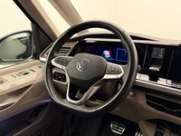 Second-hand VW Multivan Style 150 CP (110 kW) 2024 Negru Monovolum