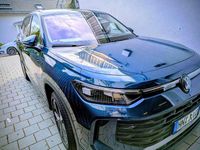 Gebraucht VW Tayron Life 150 PS (110 kW) 2025 Blau SUV
