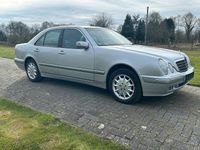 Gebraucht Mercedes E200 163 PS (119 kW) 2000 Silber Limousine