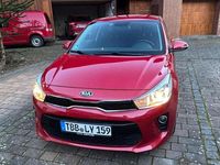 Gebraucht Kia Rio Edition 7 84 PS (61 kW) 2017 Rot Limousine