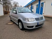 Gebraucht VW Polo 50 PS (36 kW) 2001 Grau Limousine