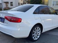 Używany Audi A4 Attraction 150 KM (110 kW) 2015 Biały Sedan/Limuzyna