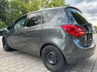Gebraucht Opel Meriva Edition 101 PS (74 kW) 2011 Grau Van / Kleinbus