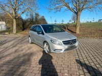 Gebraucht Mercedes B250 211 PS (155 kW) 2013 Silber Van / Kleinbus