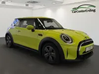 Usado Mini Cooper 136 CV (100 kW) 2023 Amarillo Utilitario