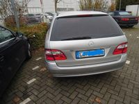 Gebraucht Mercedes E240 Avantgarde 177 PS (130 kW) 2004 Silber Kombi